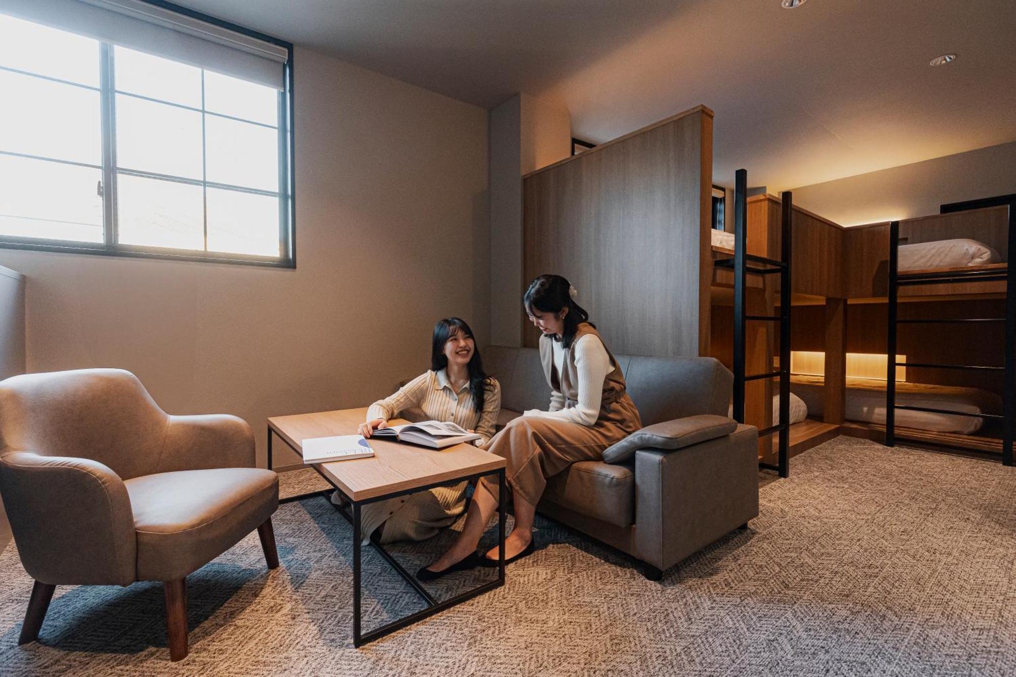 Gems Yufuin Hotel And Spa Cafe Bar חדר תמונה